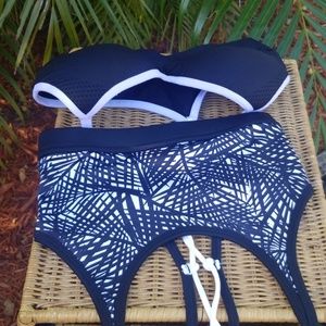 2 active wear Sports bras